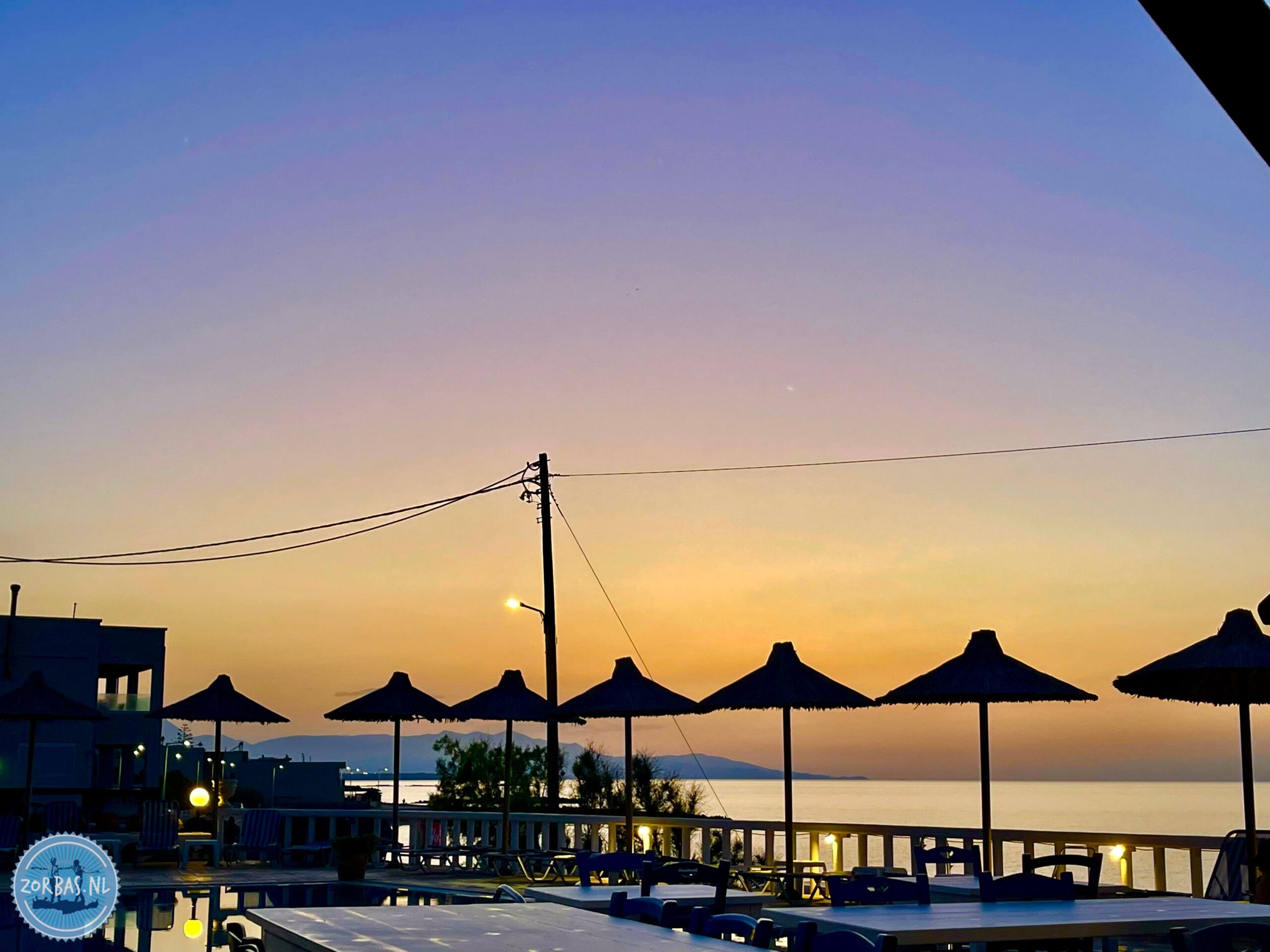  Perfecte vakantie-omstandigheden De voorspellingen voor Kokkini Hani zien er fantastisch uit. Met dagtemperaturen rond de 20°C en nauwelijks een wolkje aan de lucht, is dit hét moment voor een actieve vakantie of een relaxte middag aan zee. Het voorjaar op Kreta is op z'n mooist!