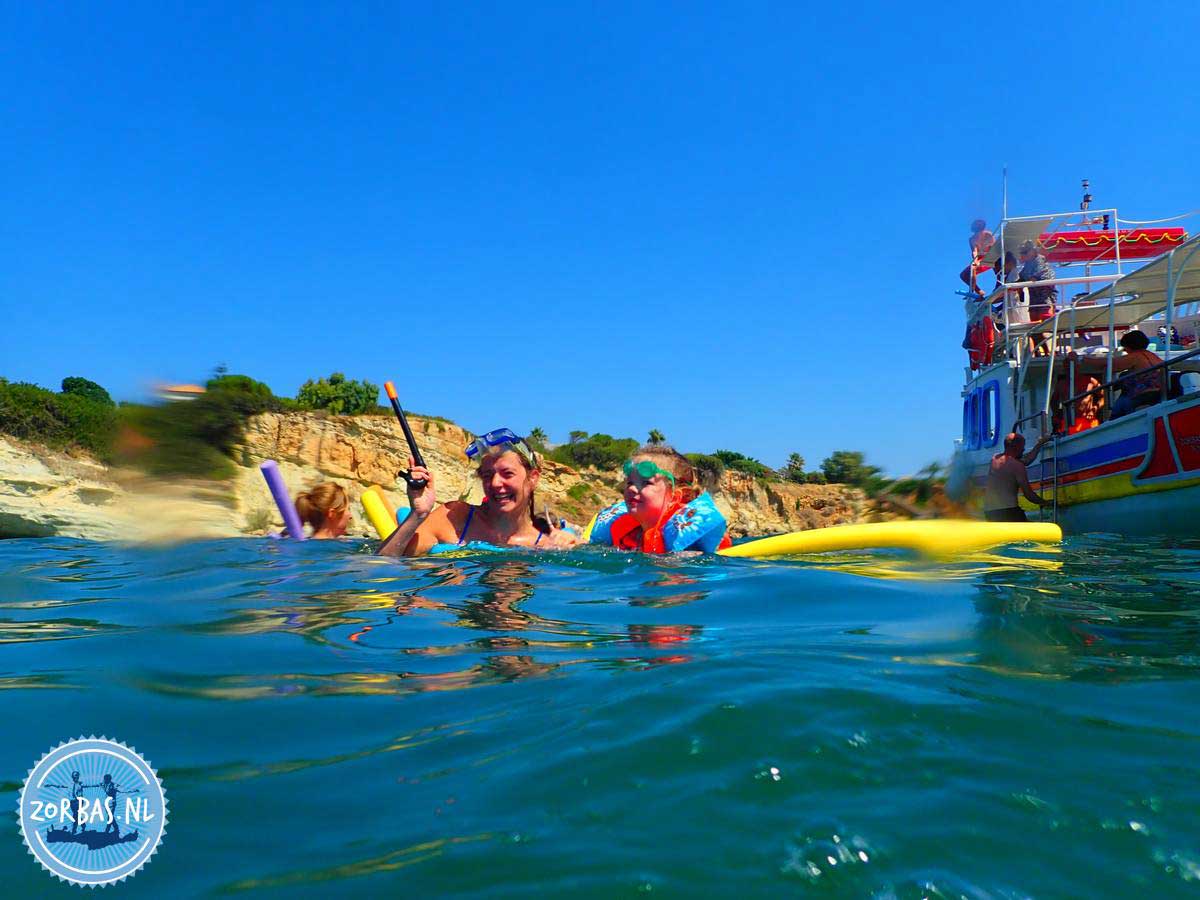 De voorspellingen voor Kreta (Zorbas Island - Kokkini Hani) tot 31 juli: Warm zomer weer, temperaturen tussen 29-31 graden. Noordwest 3-4 van uit de Egeïsche zee.