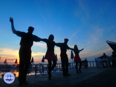 Een Griekse dansavond op Zorbas Island in kokkini Hani wilt u meet dansen?