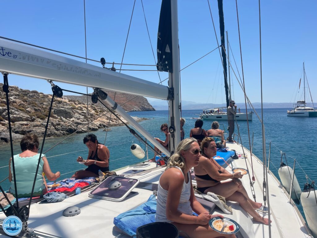 We sail from Heraklion to Dia with a Bavaria C45, a 14 meter long sailing yacht. First we start the day with the sea breeze in our hair and lazing on the deck in the sun. But perhaps you prefer fishing on the boat, that is possible too.