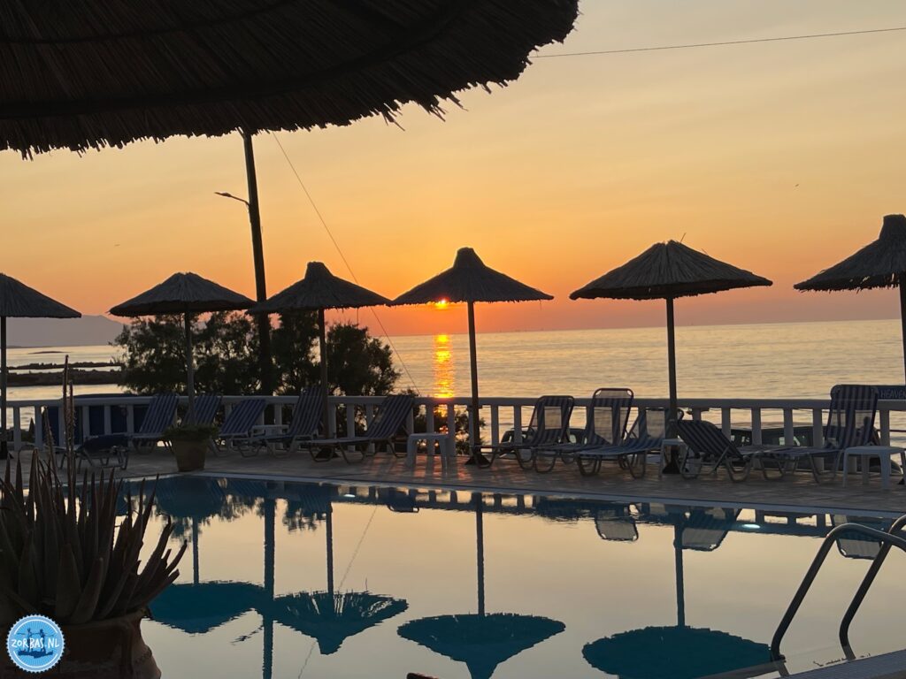 Enjoy the beautiful sun set while having your dinner at Zorbas Island