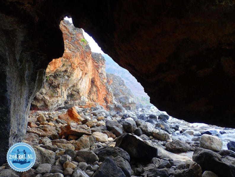 Het ultieme lentegevoel Geniet deze week van het beste dat het voorjaar op Kreta te bieden heeft. In Kokkini Hani klimmen de temperaturen naar een heerlijke 21°C. De zon laat zich volop zien, wat het de perfecte week maakt voor een ontspannen wandeling langs de kust of een eerste drankje op een zonnig terras.