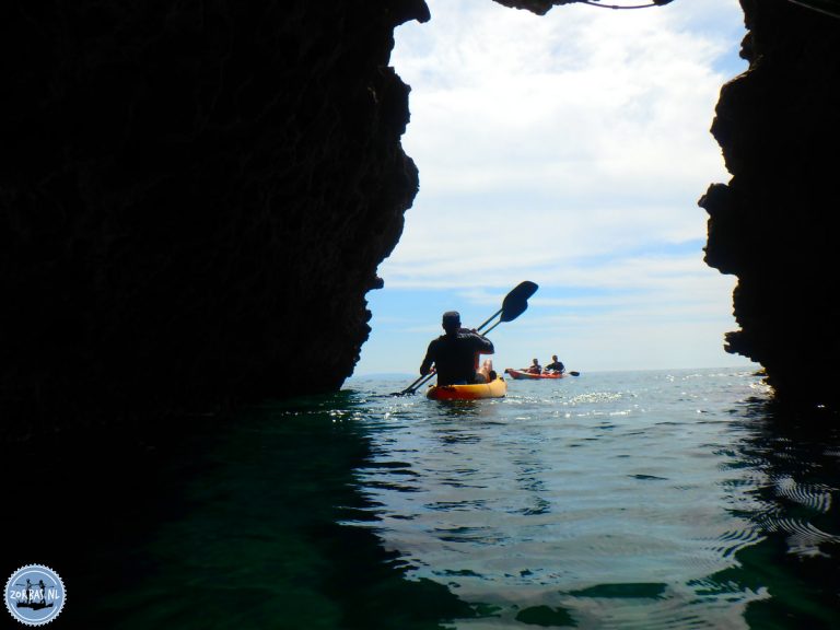 na de wandeling zijn we de zee op gegaan met een kano. was leuk in phoenix op kreta