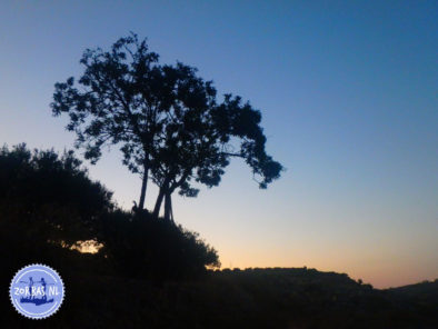 The meteorological forecast for the next 10 days remains warm. The temperature fluctuates daily between 27 and 30 degrees. It hardly cools down at night.