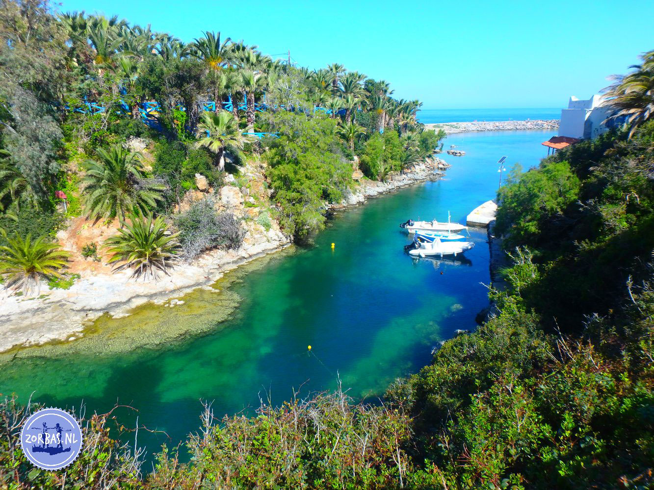 Het blijft heerlijk zomeren aan de noordkust van Kreta. Voor de komende anderhalve week staat er louter zonneschijn op het programma. Bij Zorbas Island in Kokkini Hani schommelt de temperatuur dagelijks tussen de comfortabele 28°C and 31°C, vergezeld van een aangenaam briesje vanaf de Middellandse Zee.